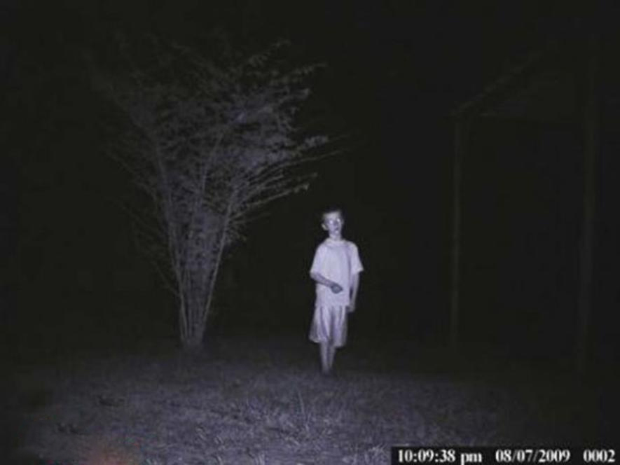 creepiest things ever captured on trail cameras 1
