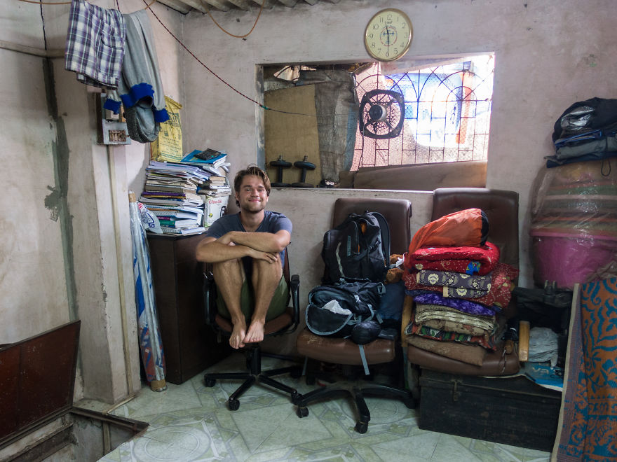 5 ngày sống trong khu ổ chuột Mumbai đã làm thay đổi cuộc đời chàng trai này