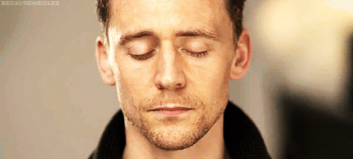 tom hiddleston attract