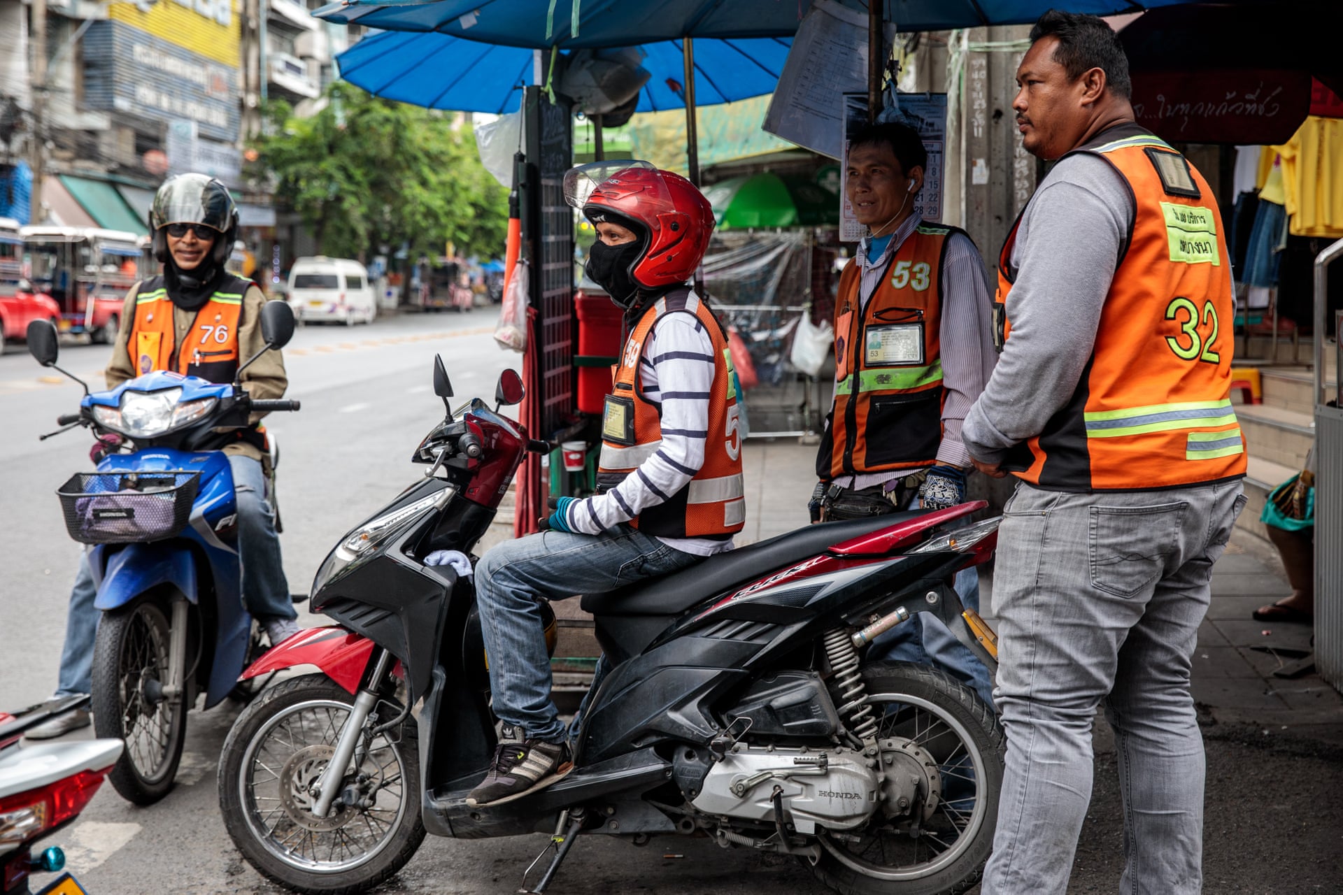 Cuộc chiến Xe ôm truyền thống vs. Xe ôm công nghệ: Máu đã đổ ở Bangkok