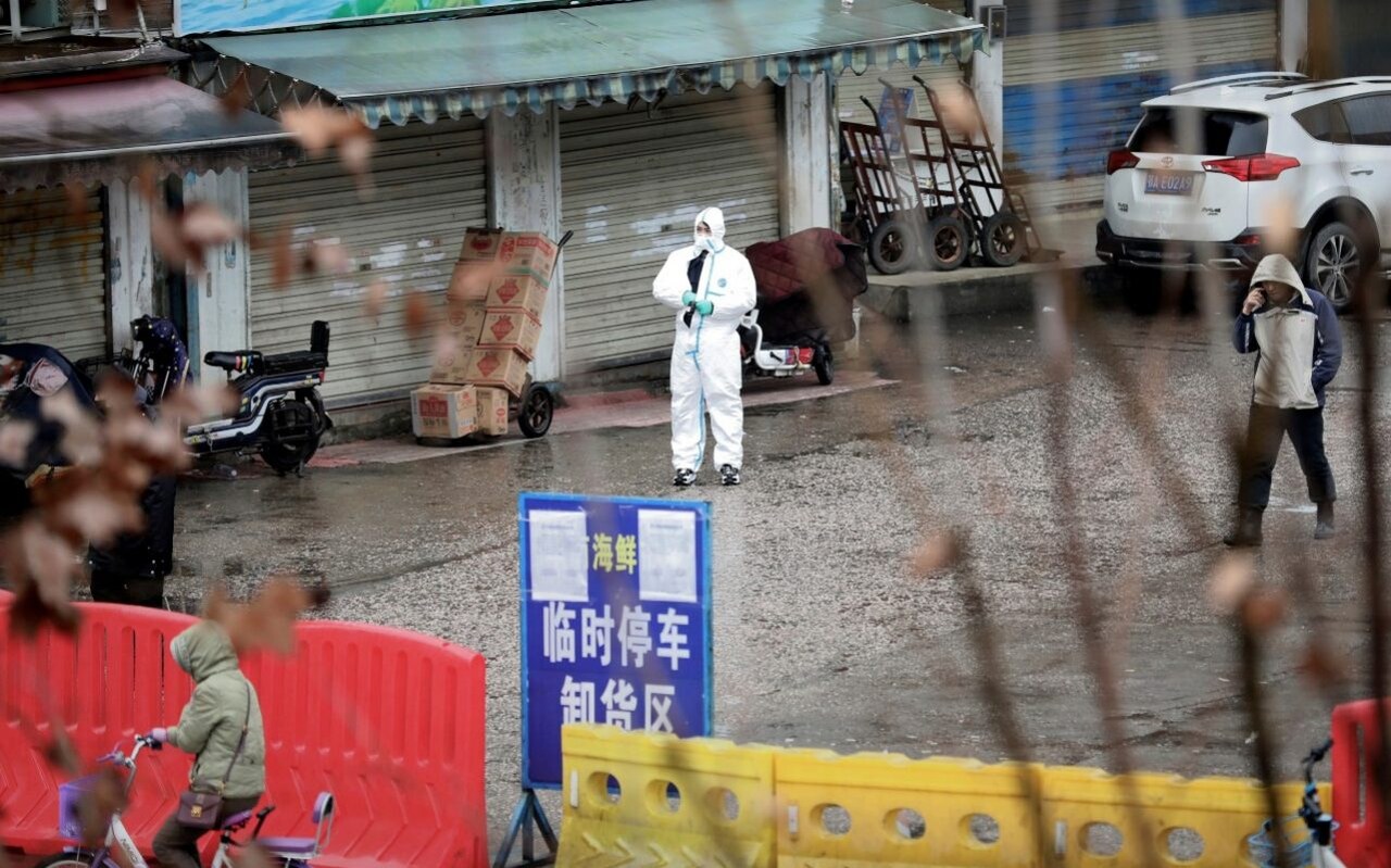 Trung Quốc cấm bán động vật sống khi virus corona bùng phát ở Vũ Hán