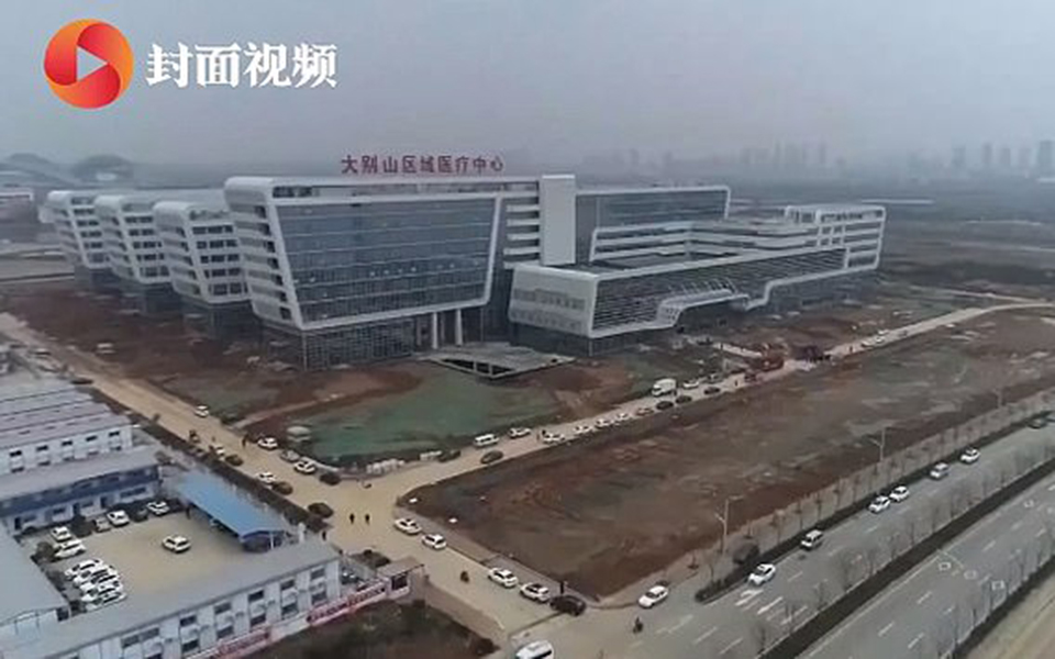 Bệnh viện cách ly bệnh nhân corona đầu tiên của Trung Quốc đã đi vào hoạt động sau 2 ngày thi công