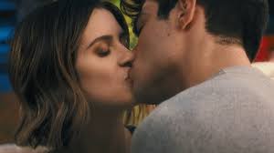 The Perfect Date / Kiss Scene (Noah Centineo and Laura Marano ...