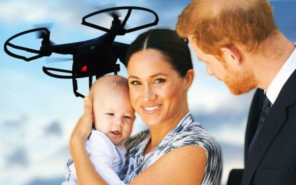 Harry và Meghan chi gần 200 triệu đồng/ngày thuê vệ sĩ vì lo paparazzi rình rập, con trai bị flycam chụp lén