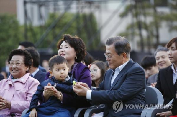 south korea president moon jae in grandsons 9