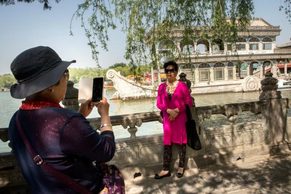 chinese children have been taught that empress cixi stole money from the imperial navy to renovate the marble boat just two years before a war with the japanese which china lost