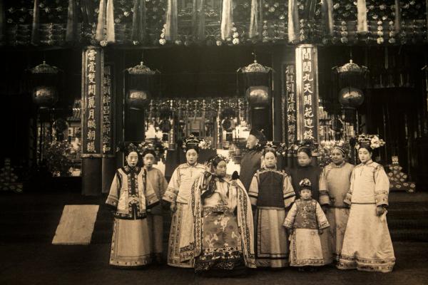 empress cixi center at the wenchang gallery of the summer palace she was the last adult ruler of chinas imperial dynasty