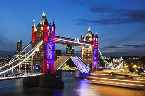 londons tower bridge