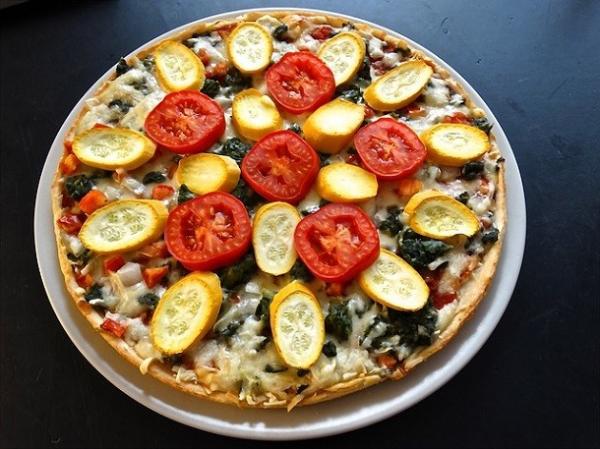 vegetarian pizza 610x457