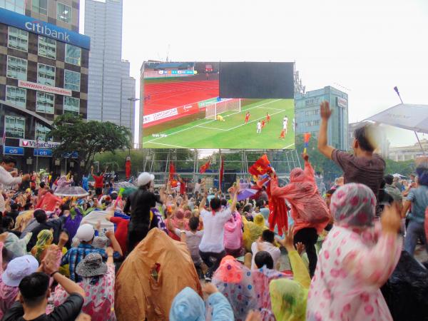 Khoảnh khắc đội tuyển Việt Nam ghi bàn ở phút thứ 70, tỷ số lúc này là 3 - 1 nghiêng về Olympic Hàn Quốc.