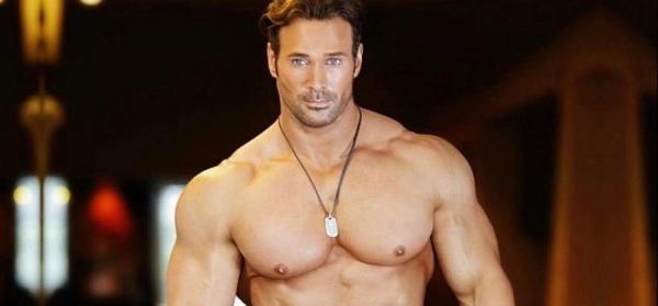 steroid free or not mike o hearn is still the god of strength aesthetics and dedication 1400x653 1518778564 1100x513