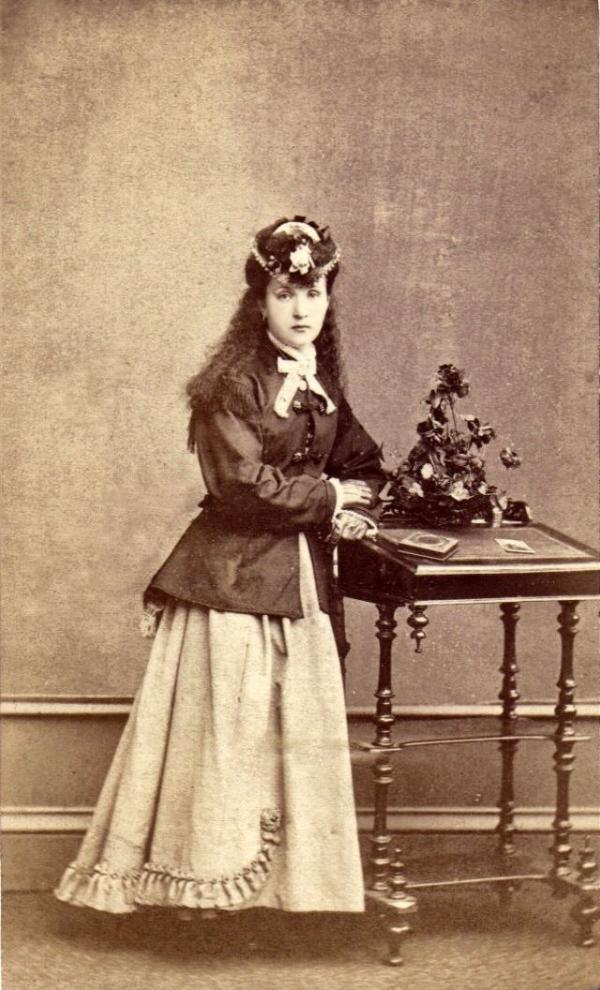 girls dresses in the 1860s 46