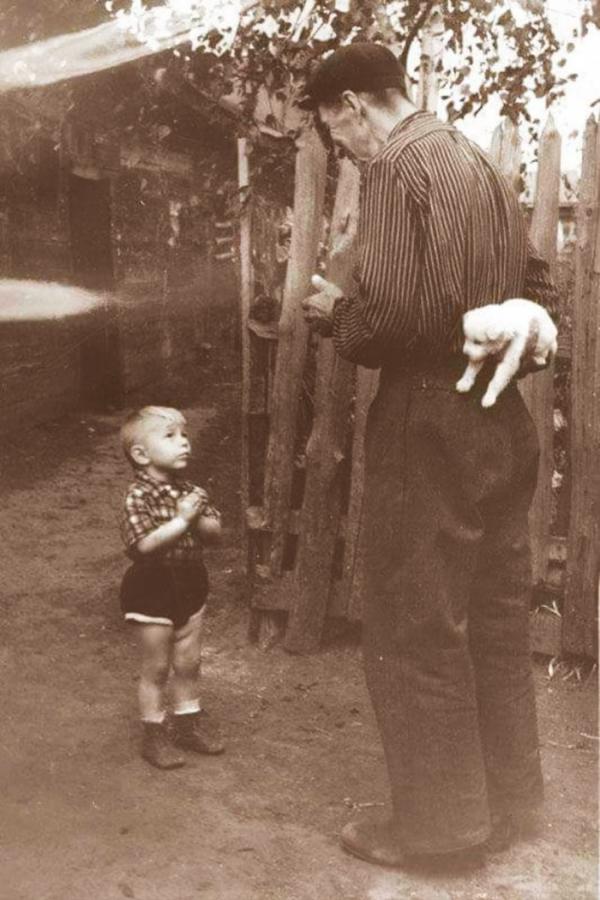 a few seconds before happiness 1955