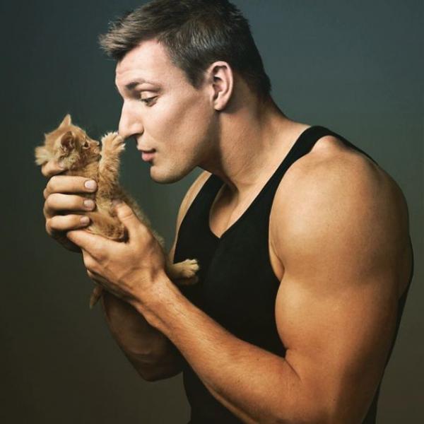 hot dudes with kittens instagram 45 605