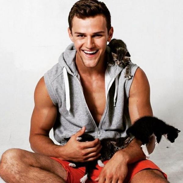 hot dudes with kittens instagram 47 605