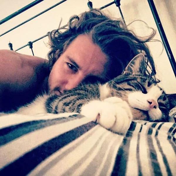 hot dudes with kittens instagram 58 605