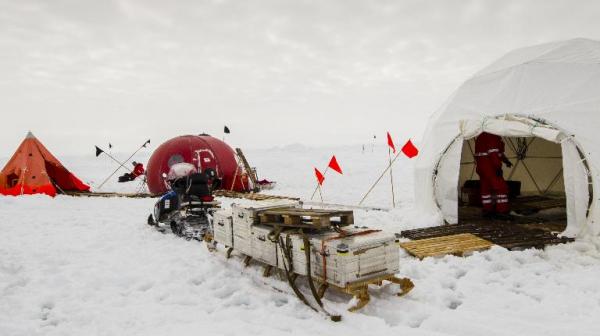 antarctica science outpost