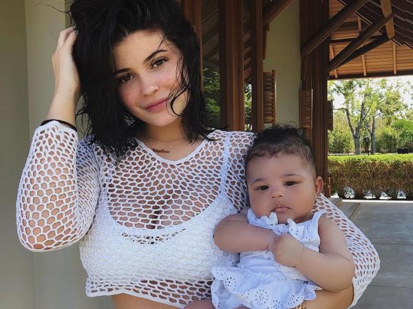 kylie jenner on her first family vacation travis scott stormi