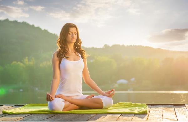 benefits of yoga and meditation 1000x650