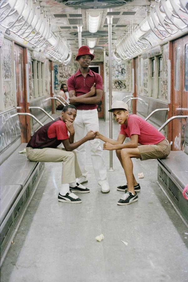 photographer tells the story of the new york subway through vintage photos 2