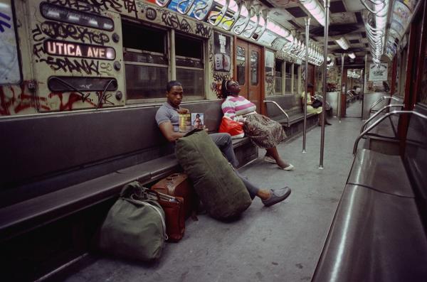 photographer tells the story of the new york subway through vintage photos 7