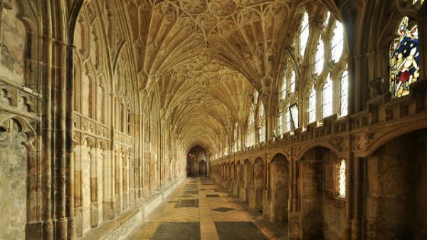 cloister of gloucester cathedral