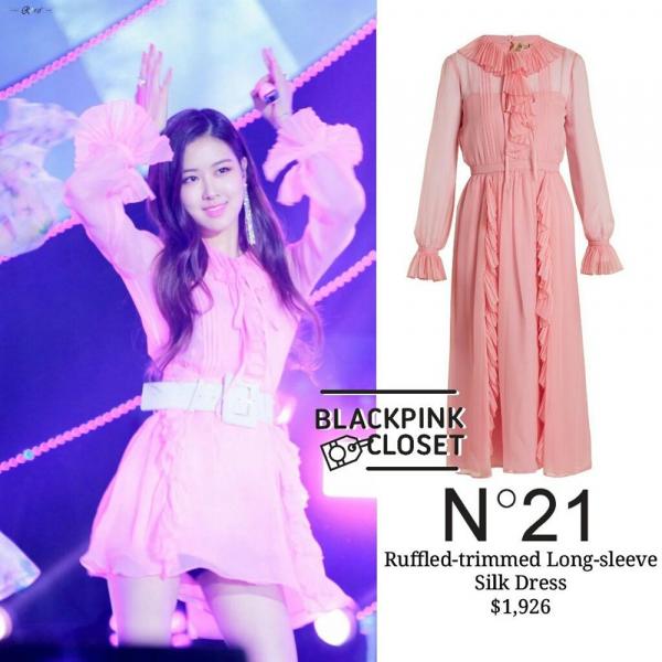 black pink outfit rose 5