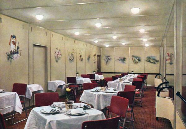 inside hindenburg zeppelin luxury interior vintage photographs 2 5c6ac38262c49 700