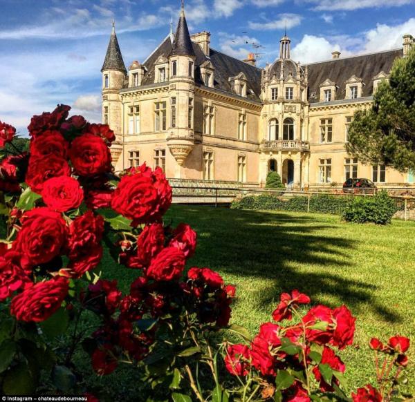 4f47104300000578 6083317 red roses in the grounds of the stunning ch teau de bourneau in m 55 1534874957532