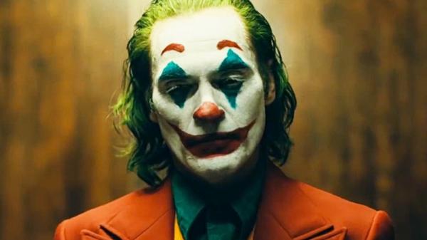 joker movie trailer has gritty martin scorsese look itcould be an oddball winner for studio 5ca5a28c1ae39