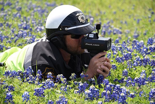 hilarious new challenge has texas police posing with bluebonnets and we love it 29 photos 11