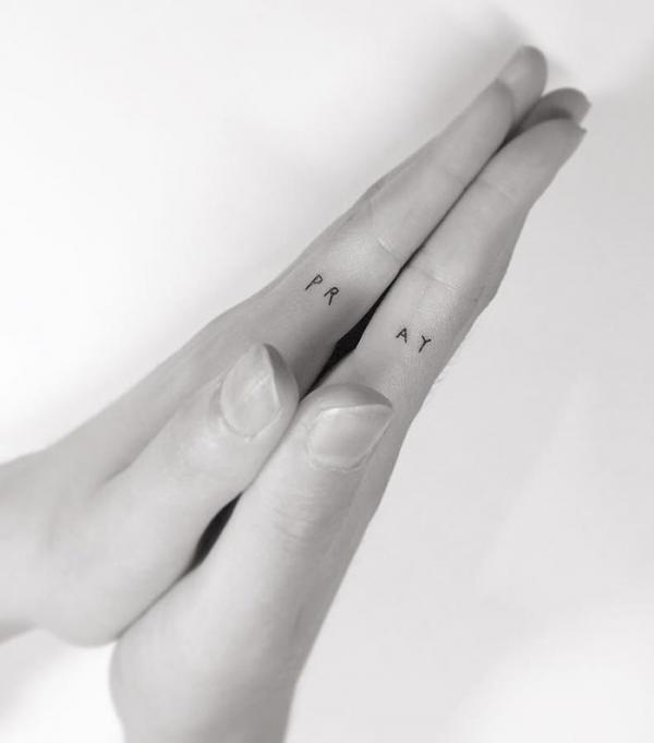 finger tattoo ideas 33 5c98e438b3ae5 700
