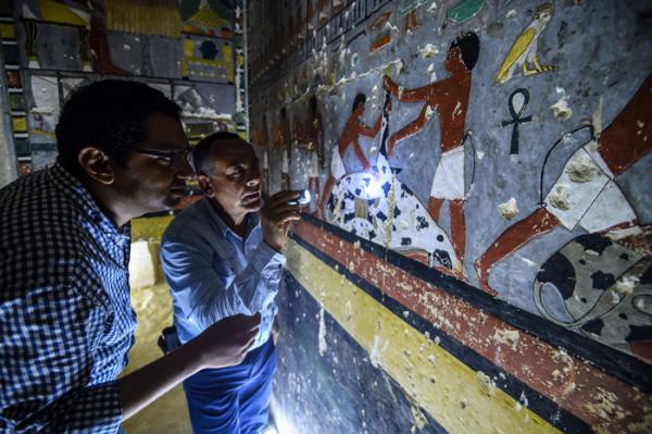 4000 years old tomb discovered egypt painted 1 5cb9af390d822 700