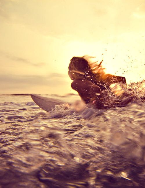 catch a wave 11 unforgettable surfing shots