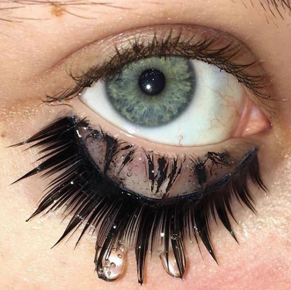 someone started a curly eyelash trend and we cant wait for it to stop10 1