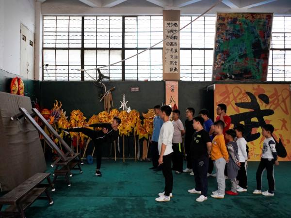 Võ thuật đấu bò: Môn thể thao bị lên án nhưng vẫn 'nở rộ' tại Trung Quốc Võ thuật đấu bò: Môn thể thao bị lên án nhưng vẫn 'nở rộ' tại Trung Quốc