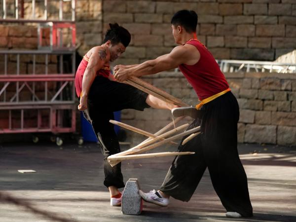 Võ thuật đấu bò: Môn thể thao bị lên án nhưng vẫn 'nở rộ' tại Trung Quốc Võ thuật đấu bò: Môn thể thao bị lên án nhưng vẫn 'nở rộ' tại Trung Quốc