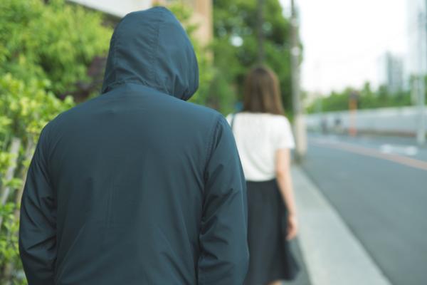 Cô gái Nhật kể lại hồi ức đầy ám ảnh khi bị gã hàng xóm biến thái theo dõi Cô gái Nhật kể lại hồi ức đầy ám ảnh khi bị gã hàng xóm biến thái theo dõi