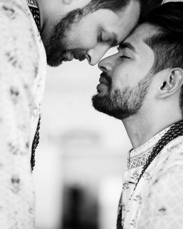 traditonal indian wedding gay guys charmi pena photography 9 5d418fd054a84 880