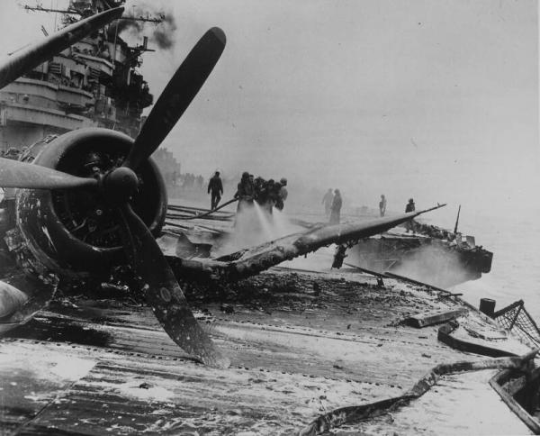 uss hancock kamikaze po 1944 1945