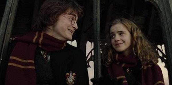 hermione chose to stay with harry instead of ron photo u1