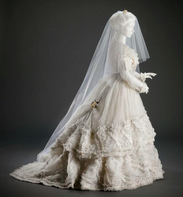 wedding veil mysteries 11