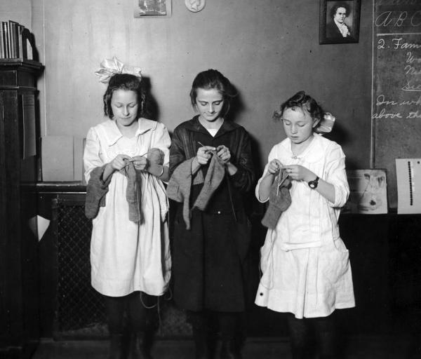 world war knitting spies and codes 10